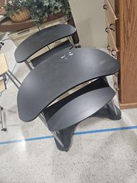 Lot 99 - Desk